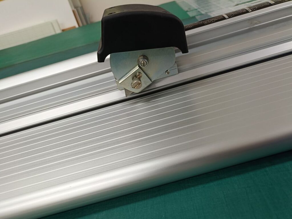 カッターがついている