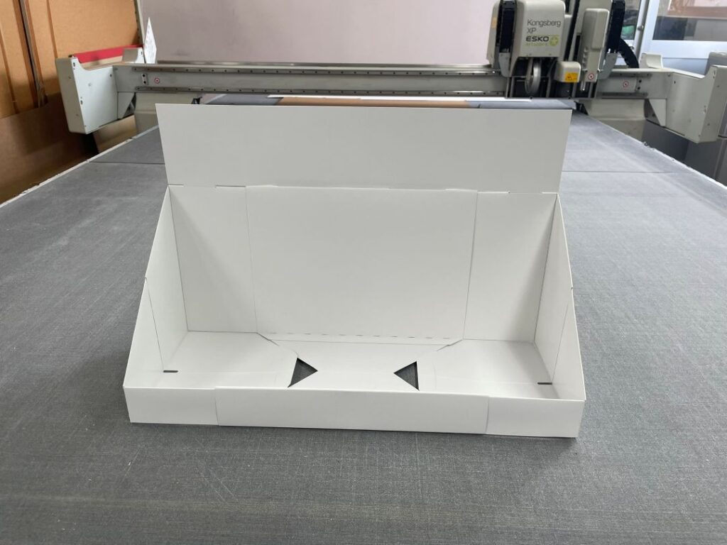 伸ばしたカウンター